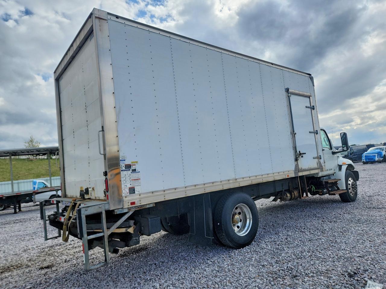 2019 International MV607 BOX Truck