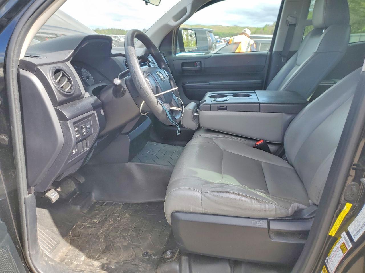 2017 Toyota Tundra SR