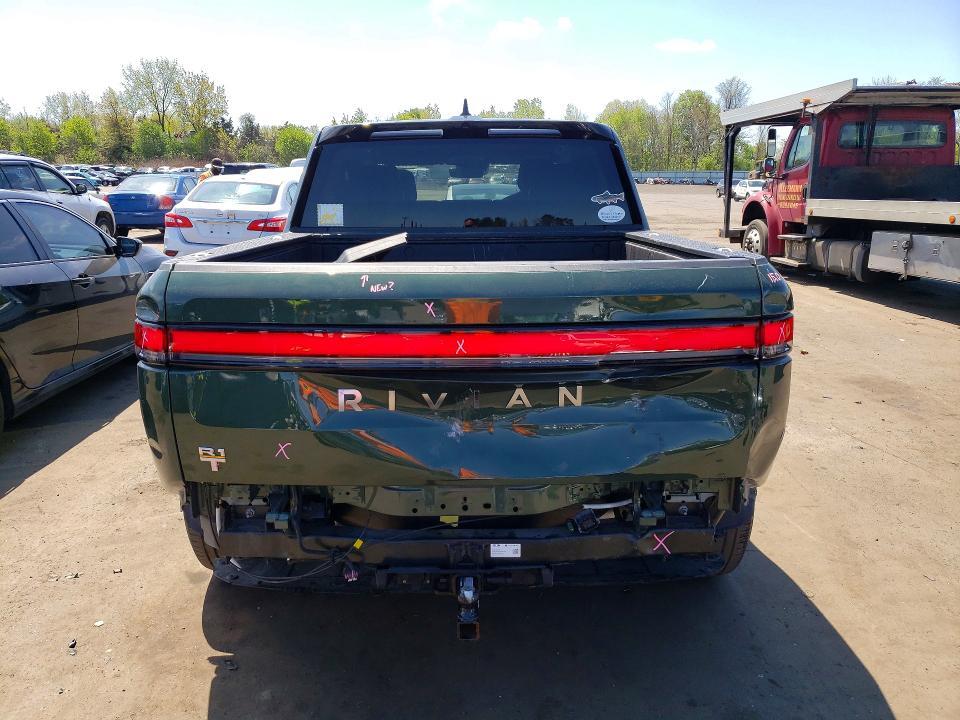 2022 Rivian R1T Adventure