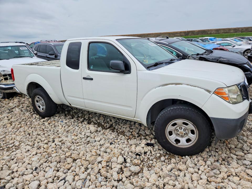 2016 Nissan Frontier S
