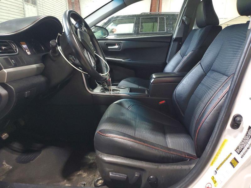 2015 Toyota Camry se