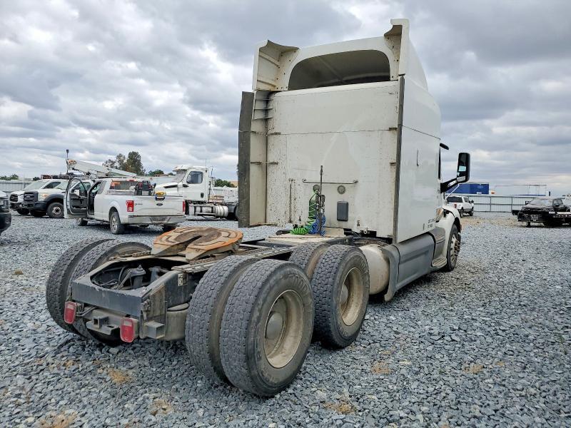 2015 Peterbilt 579 Semi Truck