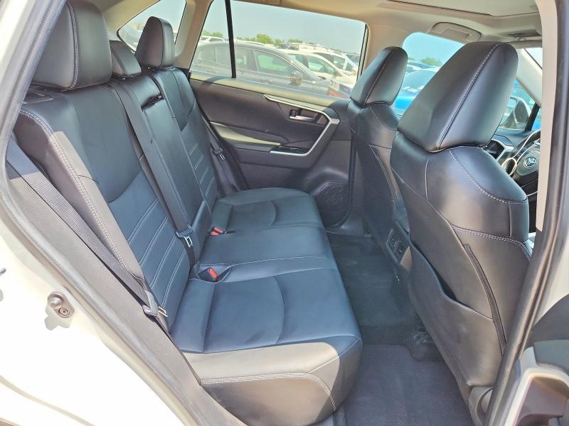 2022 Toyota Rav4 xle Premium