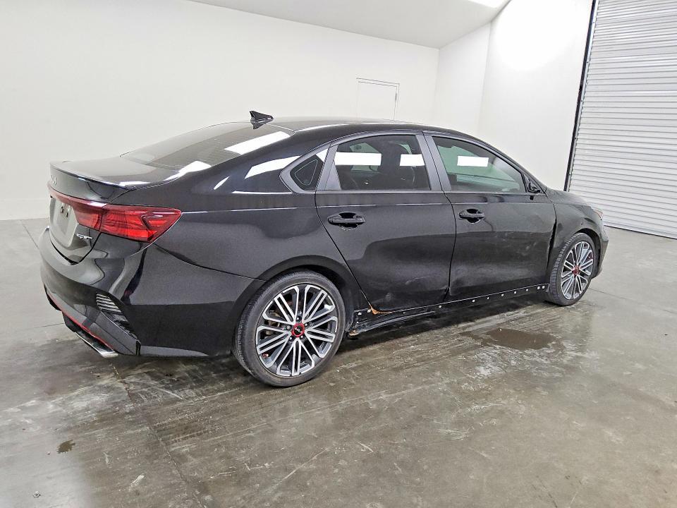 2023 KIA Forte gt