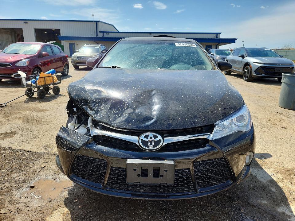 2015 Toyota Camry se
