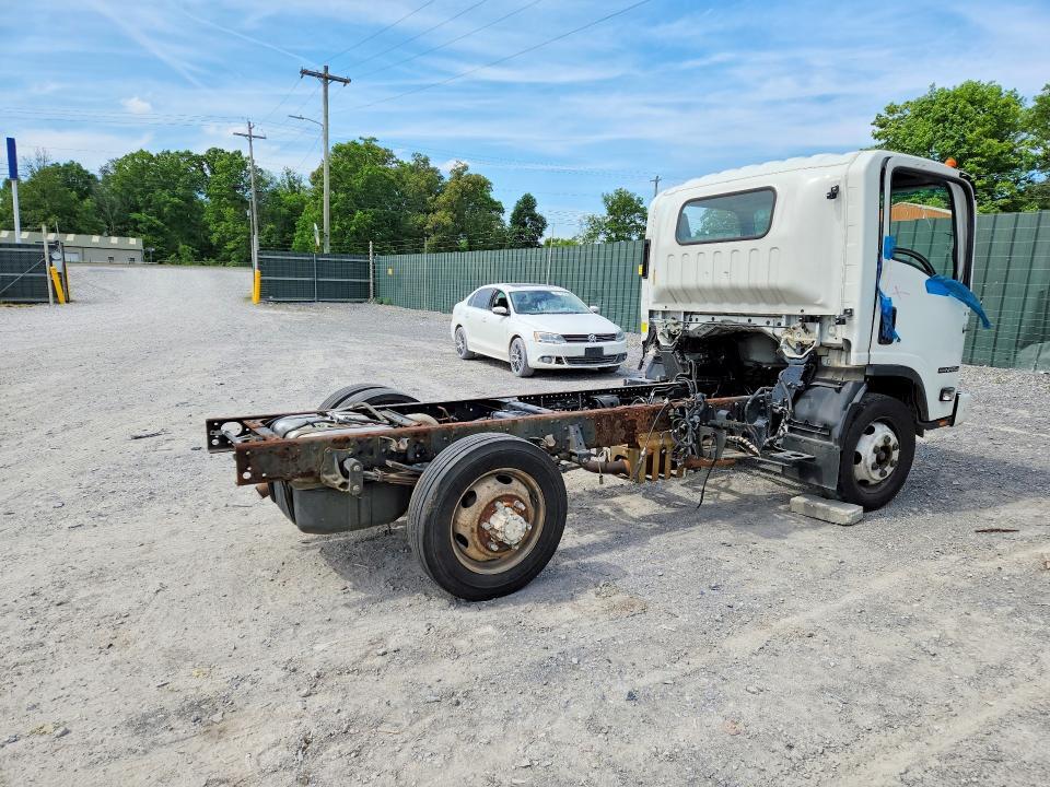 2020 Isuzu NPR HD