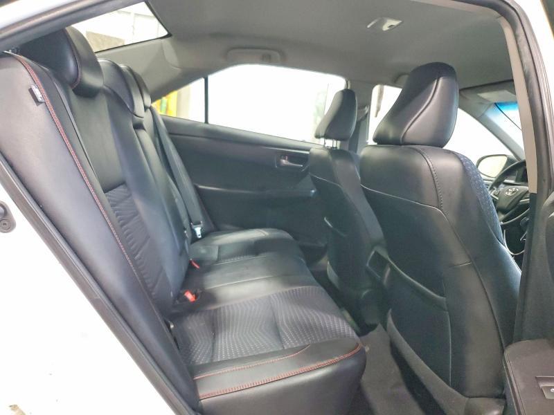 2015 Toyota Camry se