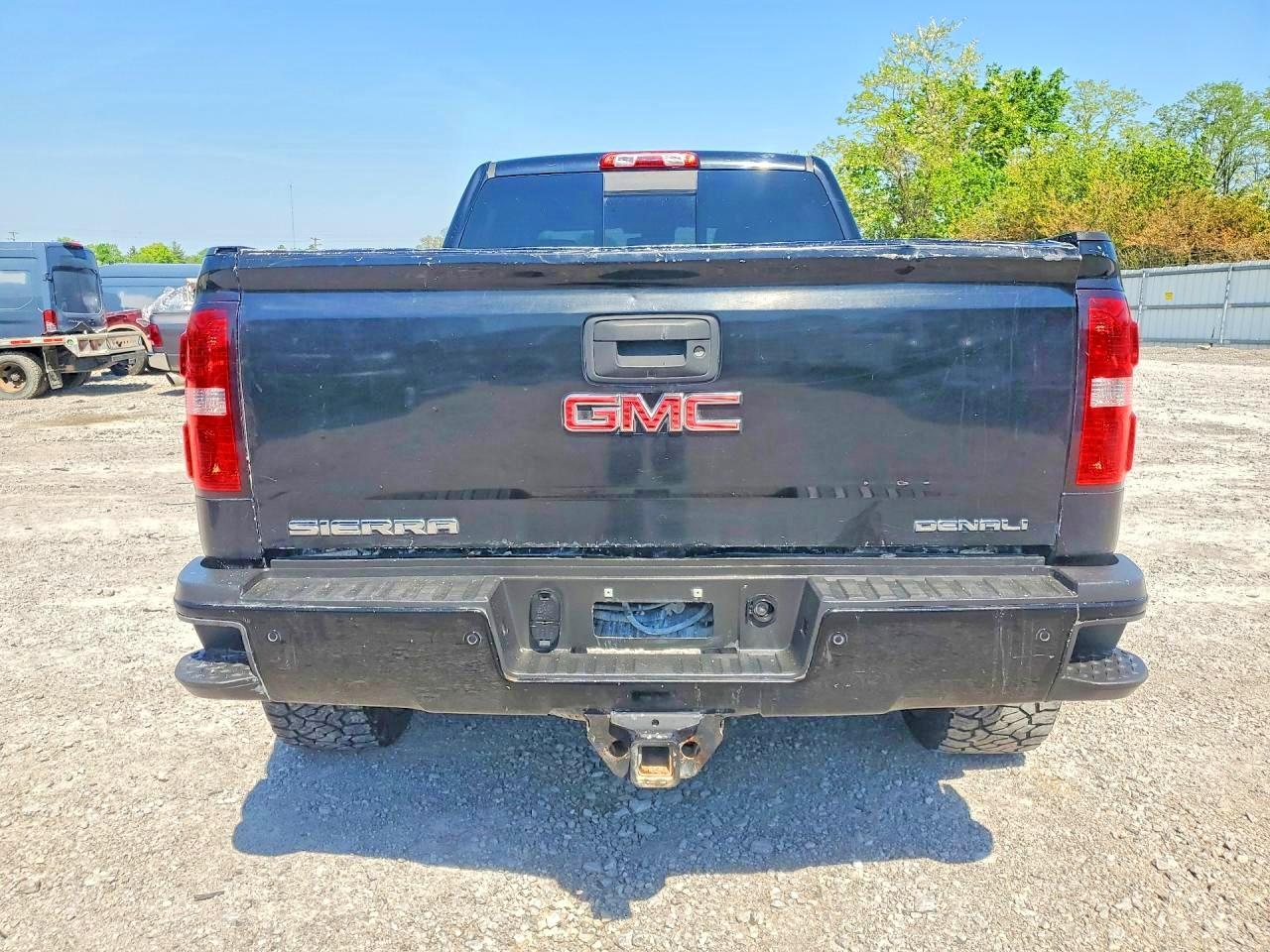 2015 GMC Sierra K3500 Denali