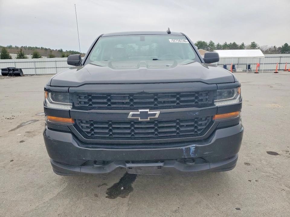 2018 Chevrolet Silverado K1500 Custom