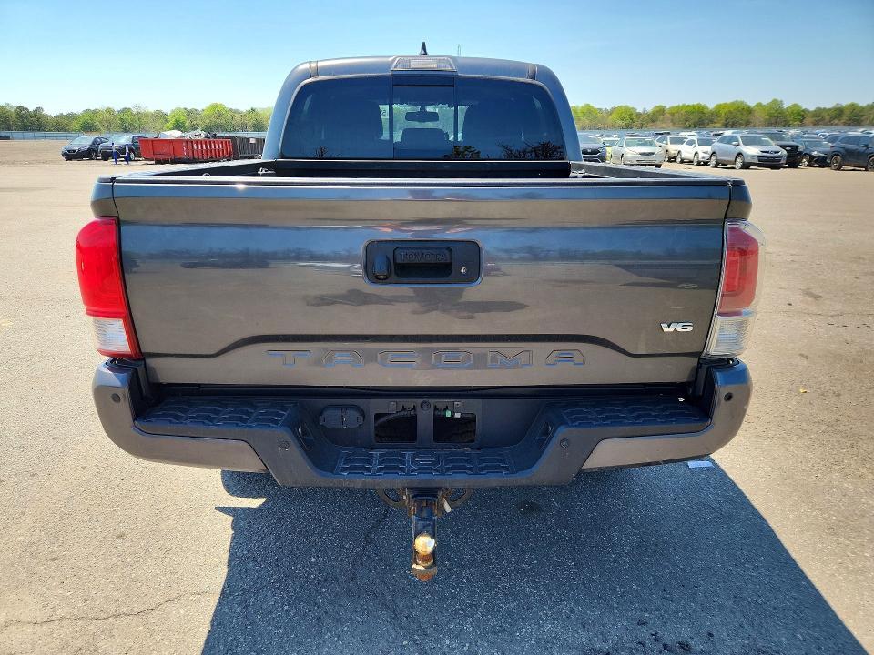 2017 Toyota Tacoma trd Off-road