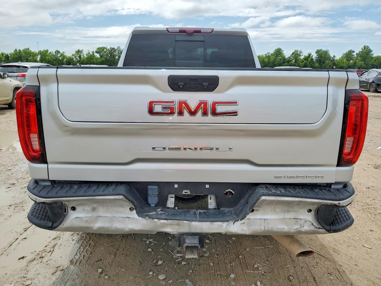 2023 GMC Sierra K2500 Denali