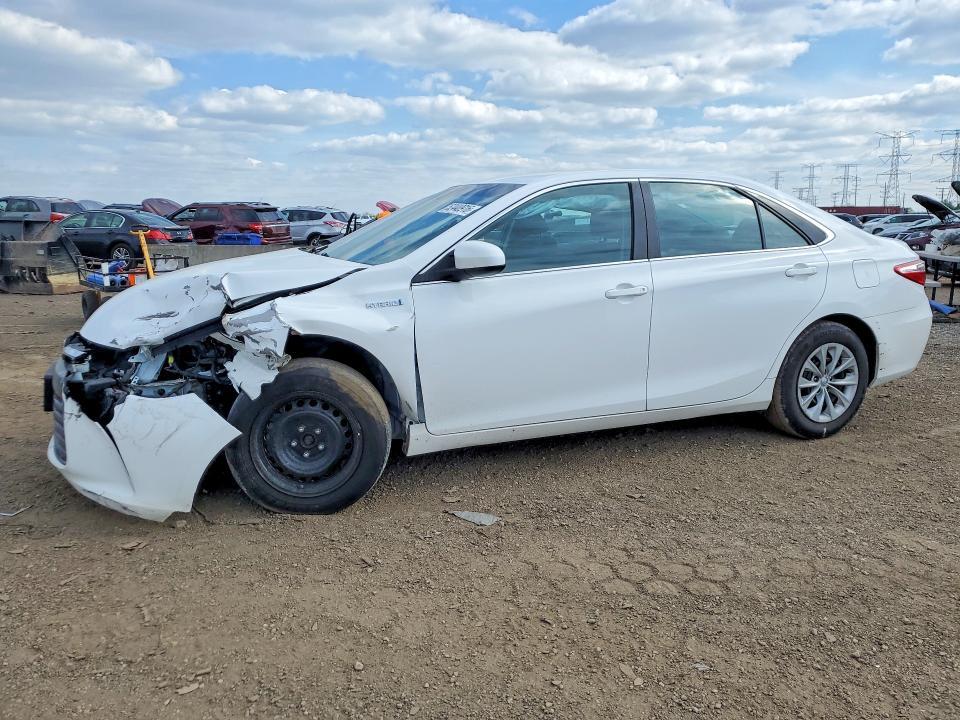 2017 Toyota Camry Hybrid le