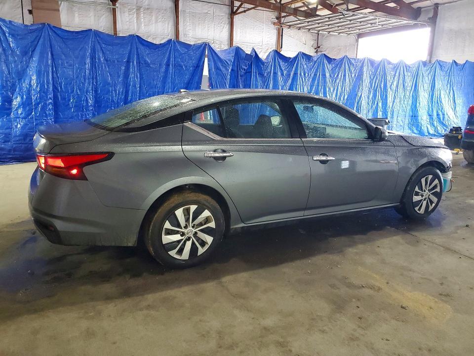 2020 Nissan Altima s
