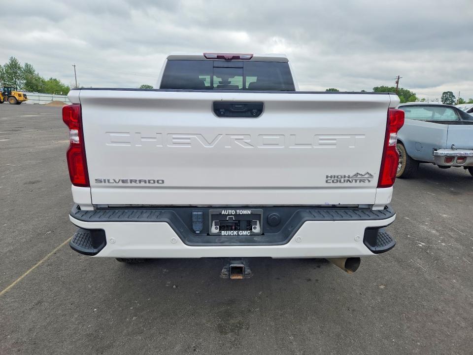 2022 Chevrolet Silverado K2500 High Country