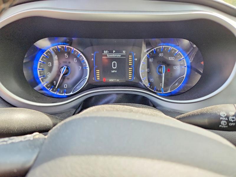 2020 Chrysler Pacifica Touring l