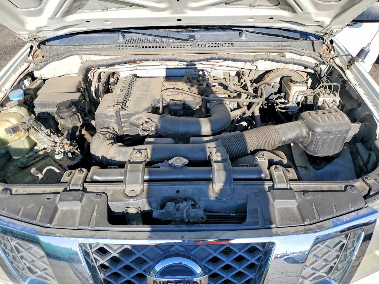 2014 Nissan Frontier S