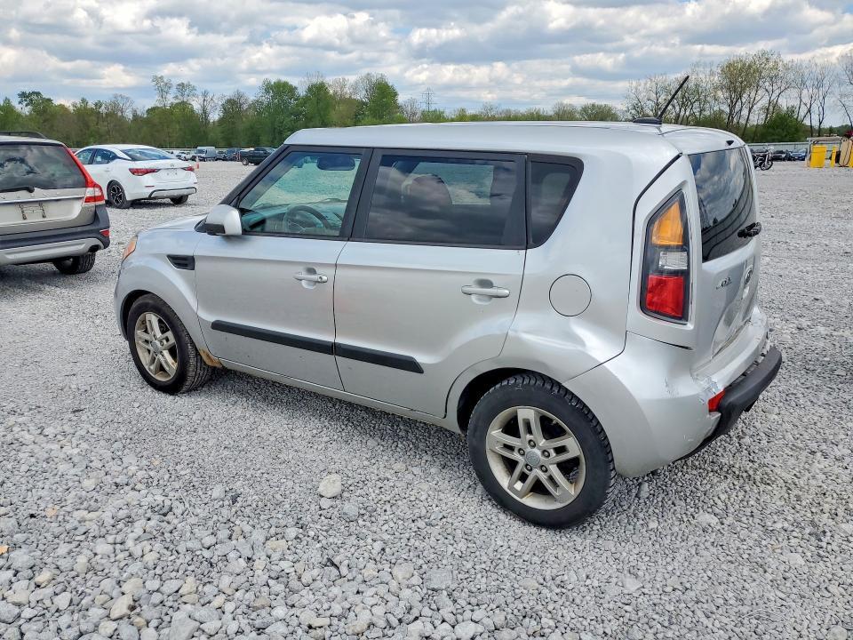2011 KIA Soul +