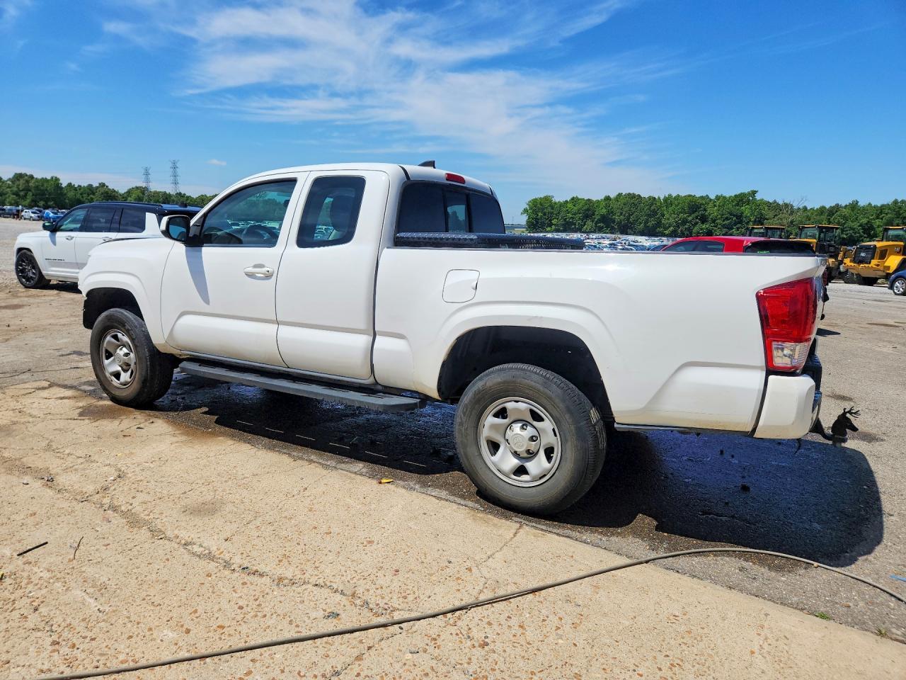 2017 Toyota Tacoma SR