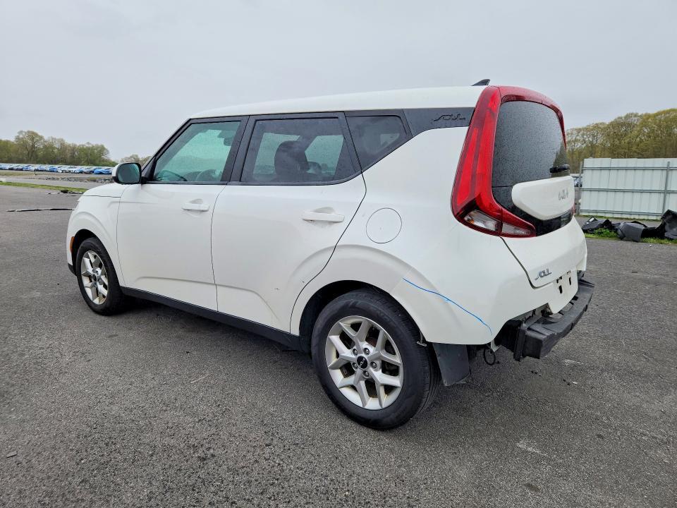 2022 KIA Soul lx