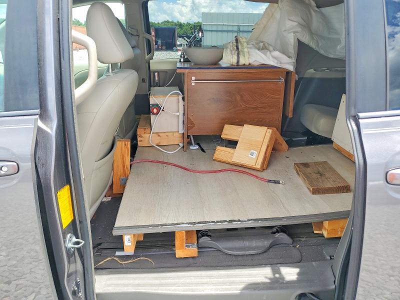 2011 Toyota Sienna XLE 8-Passenger