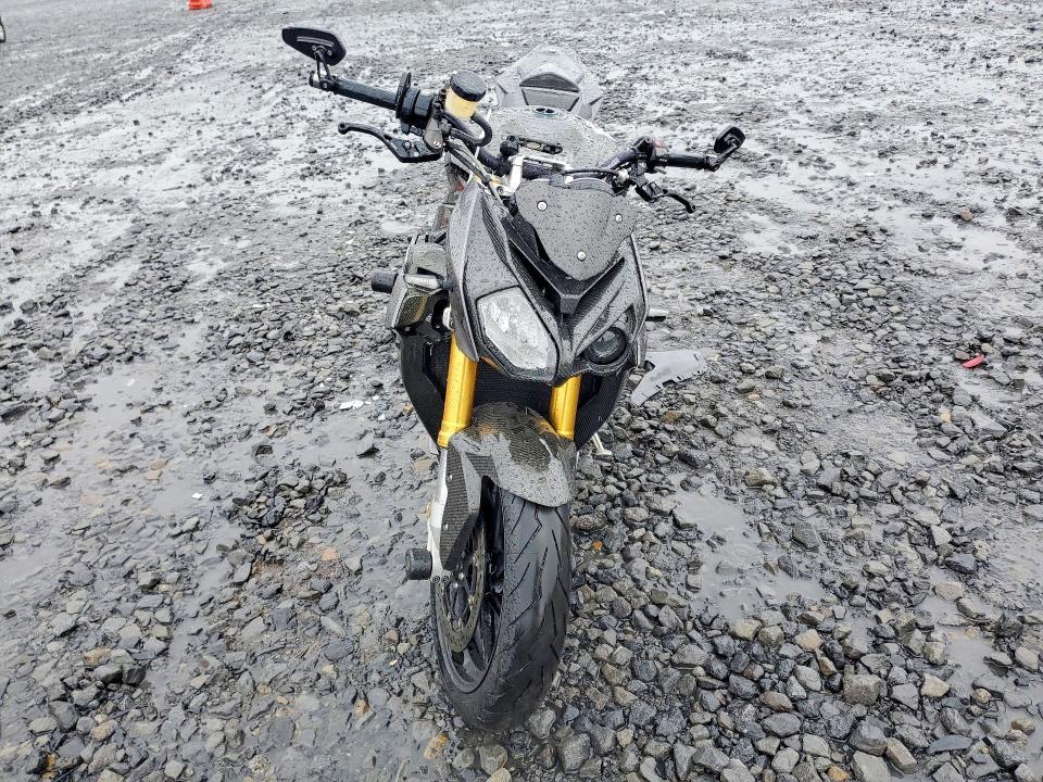 2014 BMW S 1000 R
