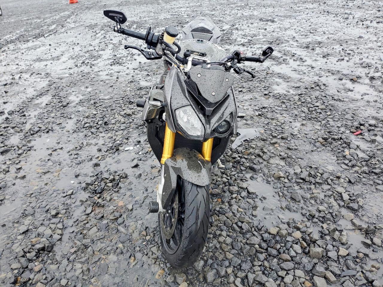 2014 BMW S 1000 R