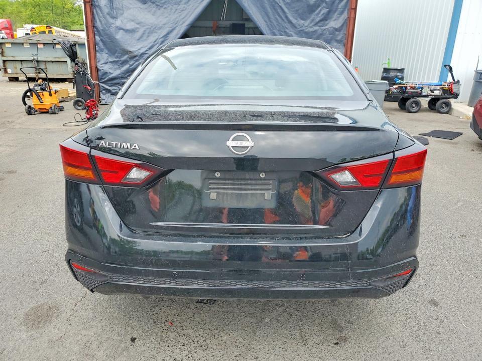2023 Nissan Altima s