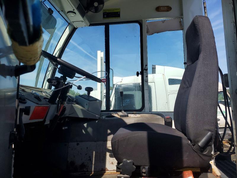 2019 Autocar Xpeditor Yard Truck