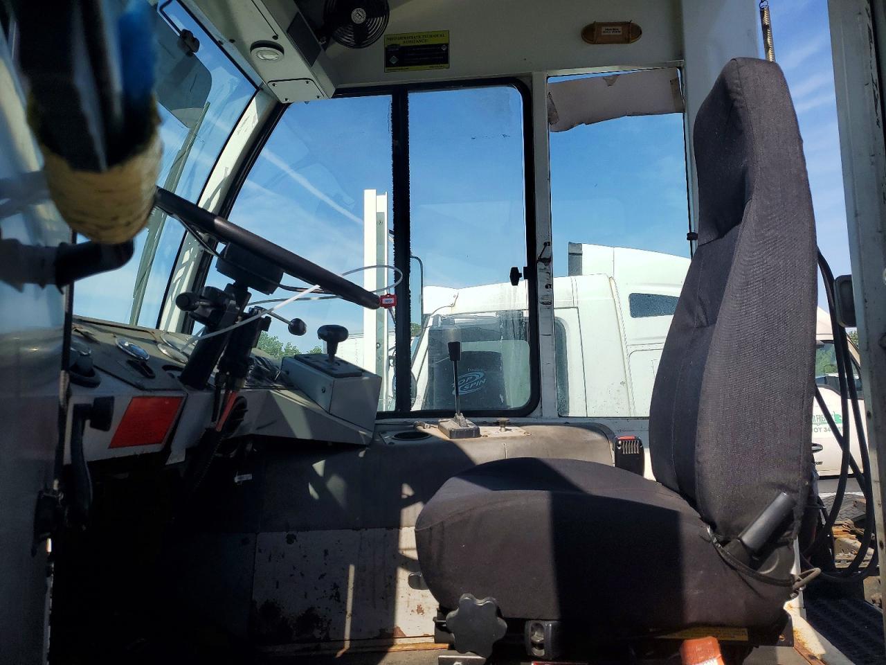 2019 Autocar Xpeditor Yard Truck