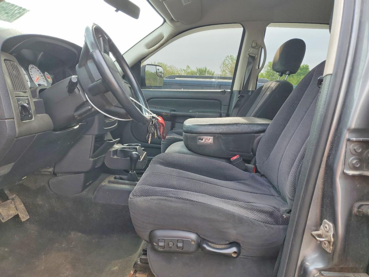 2005 Dodge RAM 2500 ST