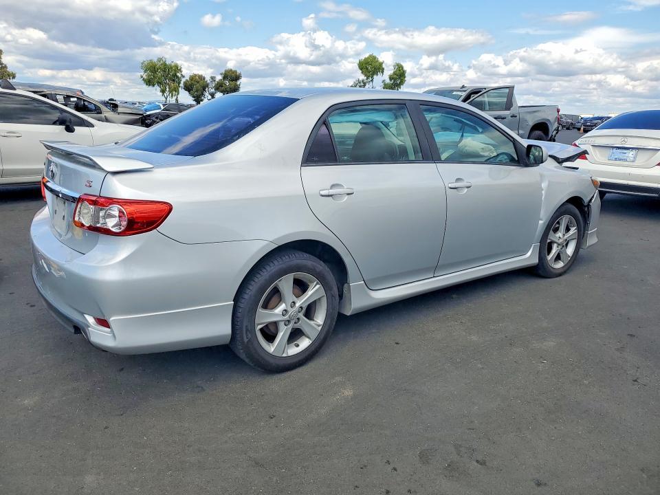 2013 Toyota Corolla s