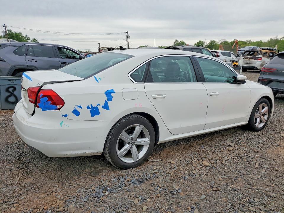 2013 Volkswagen Passat se