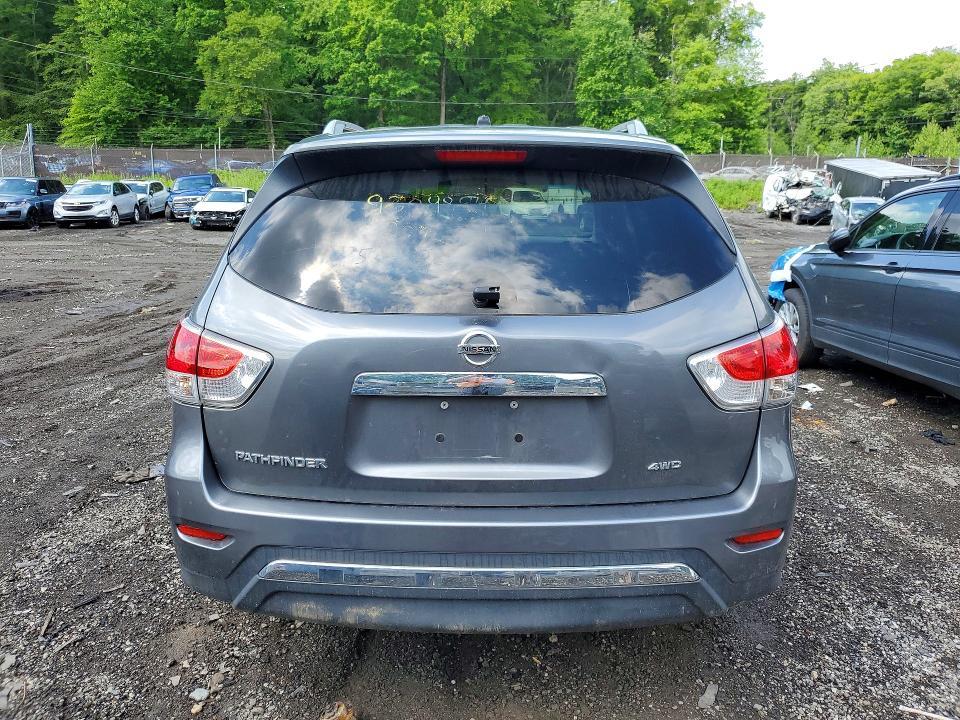 2015 Nissan Pathfinder sv
