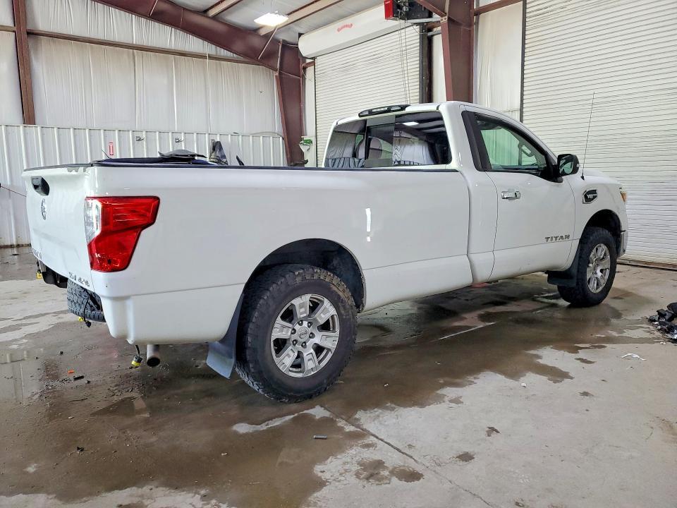 2021 Niss Titan SV