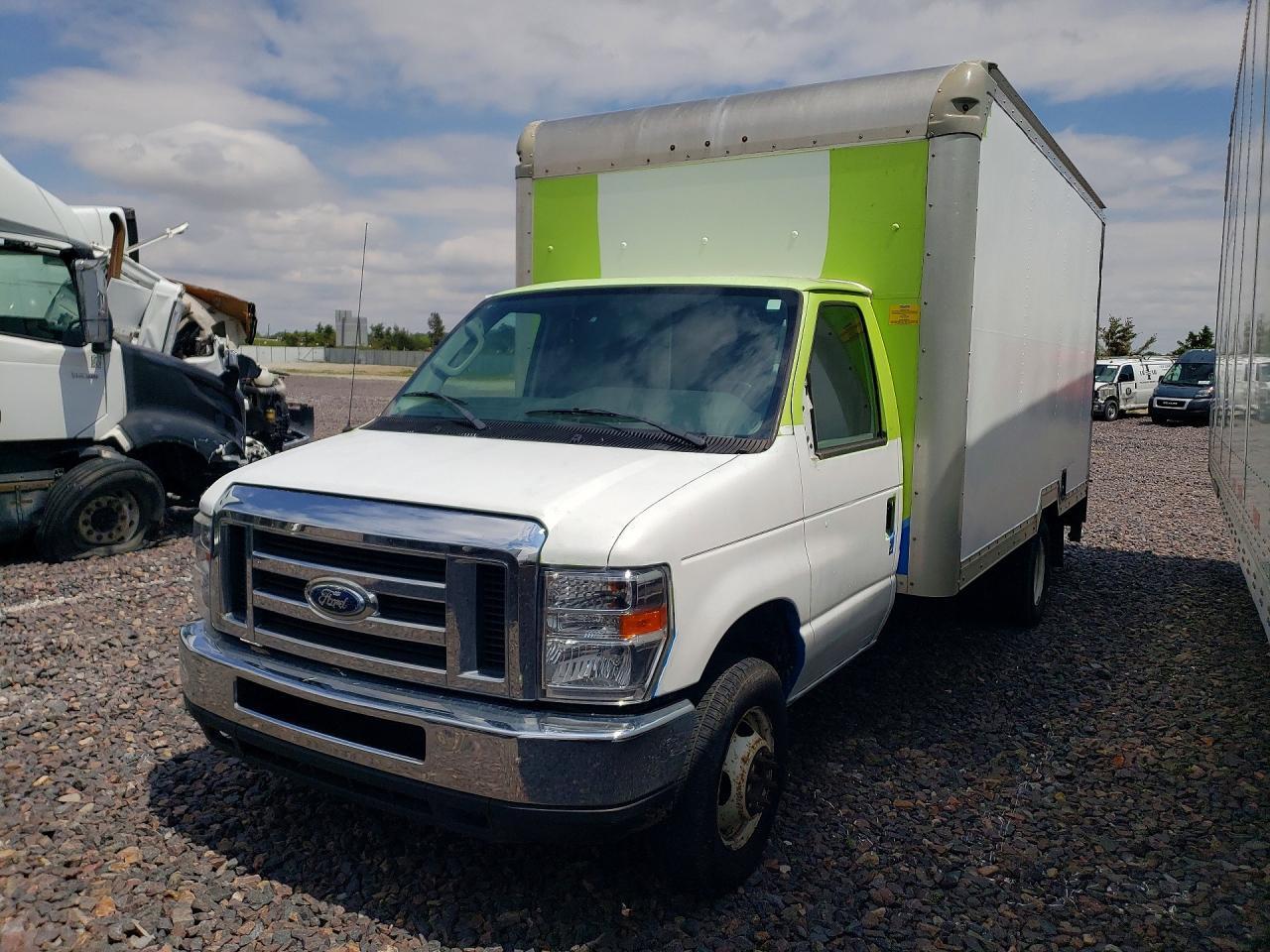 2019 Ford Econoline E350 Super Duty Cutaway Van