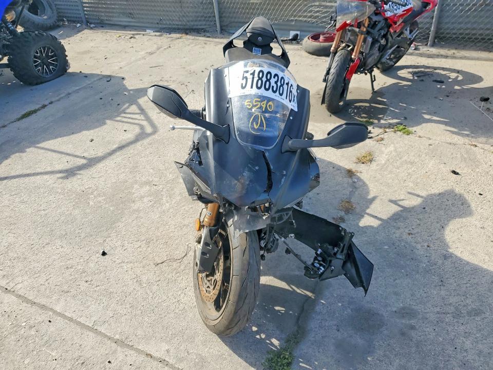 2025 Yamaha YZF1000