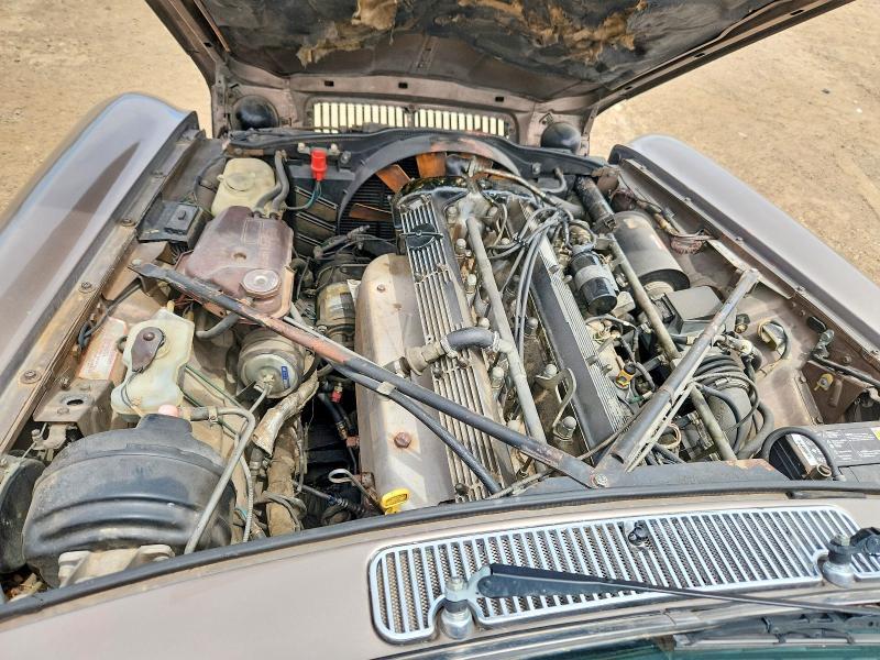 1986 Jaguar XJ6 Vanden Plas