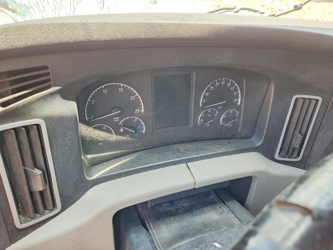2019 Freightliner Cascadia 126 Semi Truck