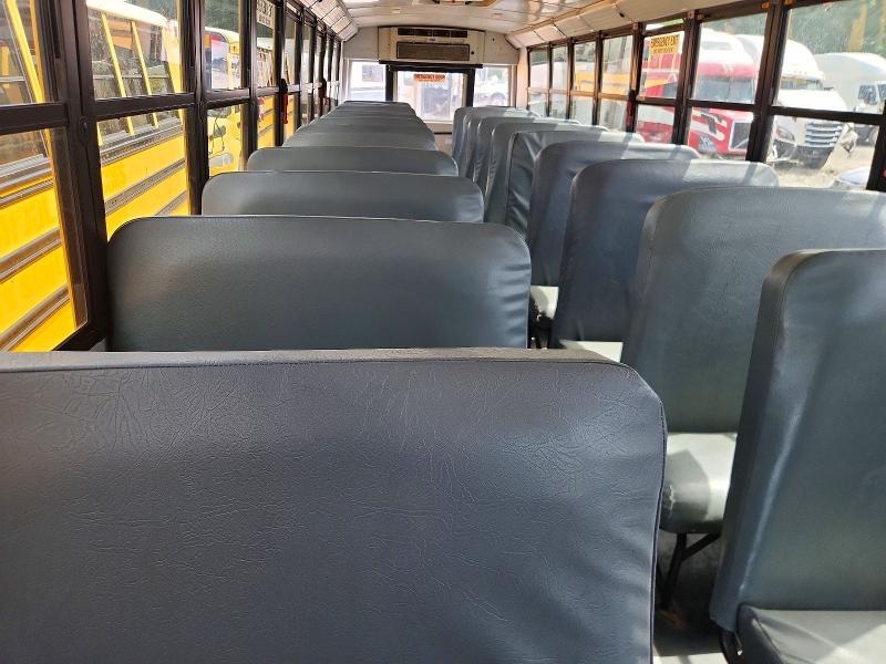2011 Thomas SAF-T-LINER C2-School Bus