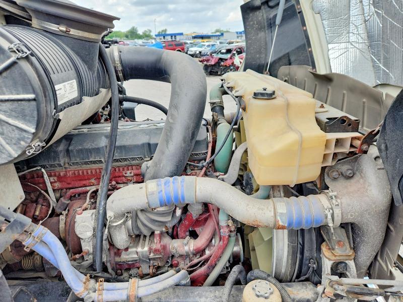 2018 Mack CXU613 Semi Truck