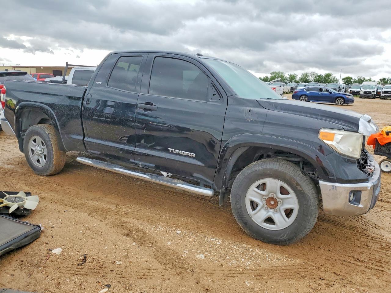 2016 Toyota Tundra SR5