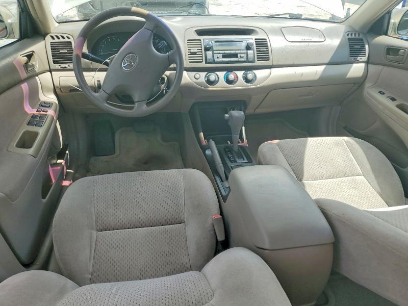 2002 Toyota Camry le