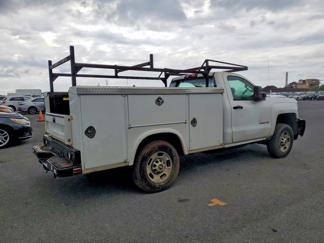 2016 Chevrolet Silverado C2500 Heavy Duty