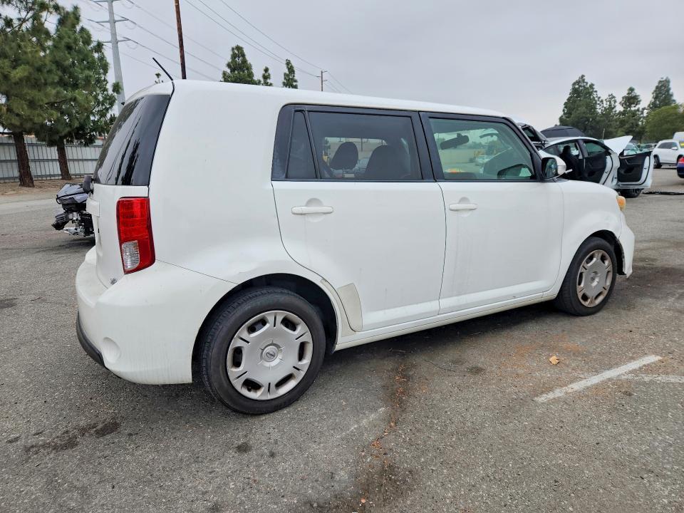 2014 Scion Xb Base