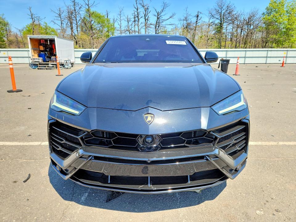 2019 Lamborghini Urus