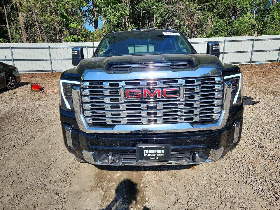 2025 GMC Sierra K2500 Denali