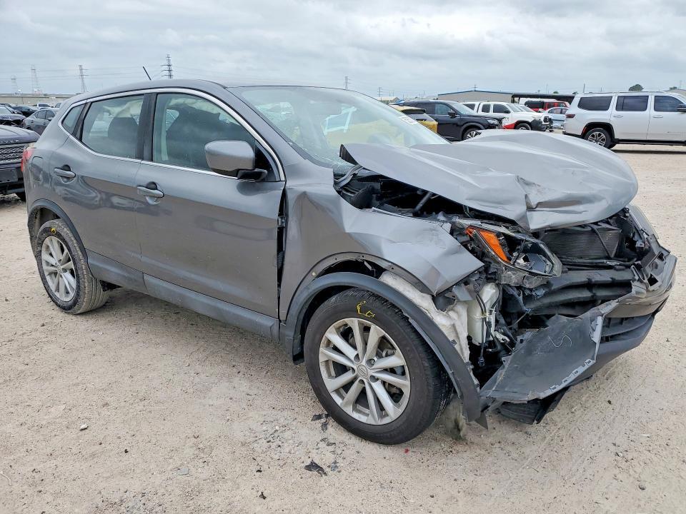 2017 Nissan Rogue Sport s