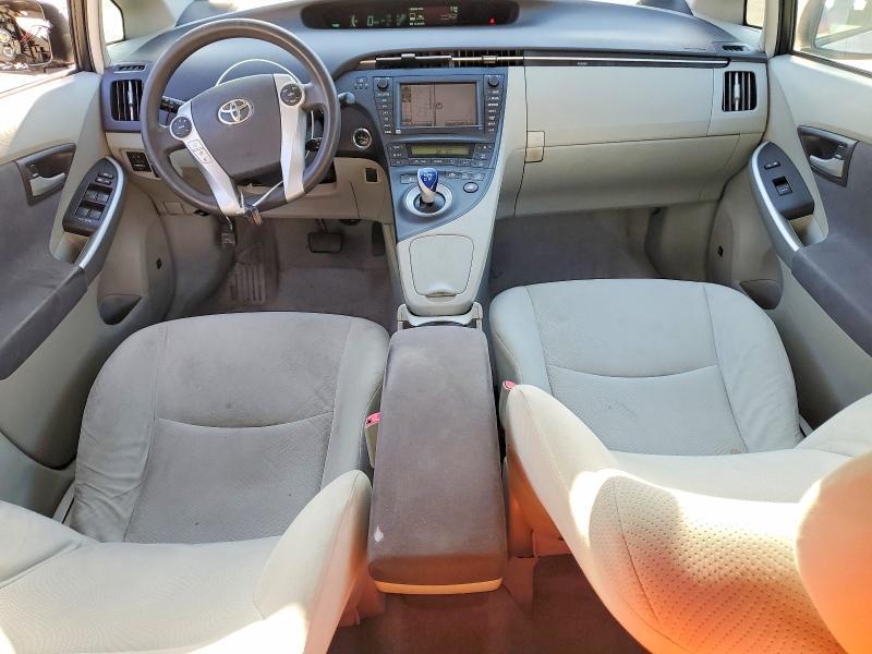 2010 Toyota Prius iii