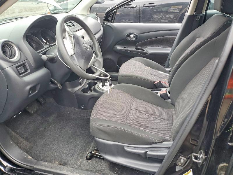 2018 Nissan Versa sv