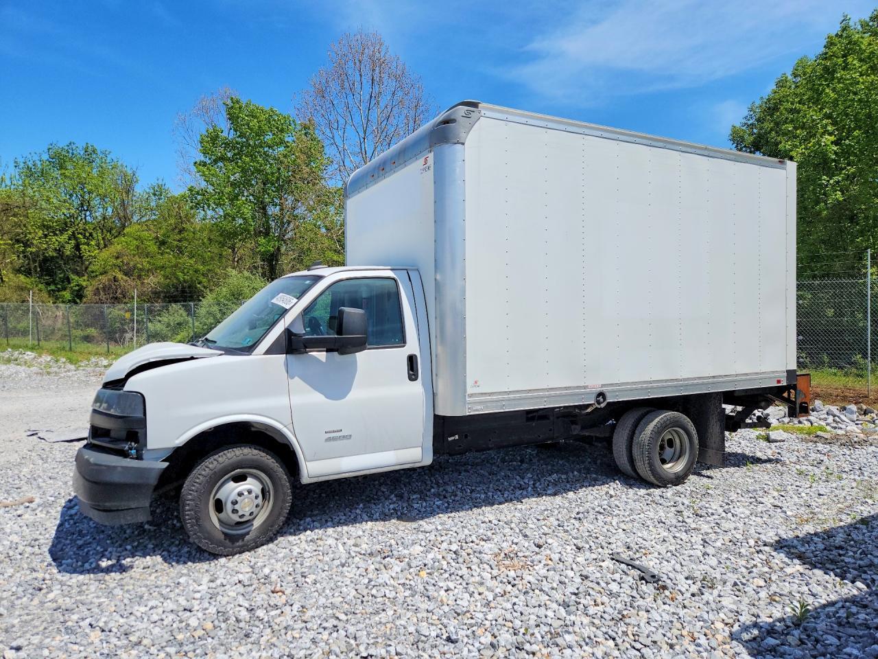 2021 Chevrolet Express BOX Truck